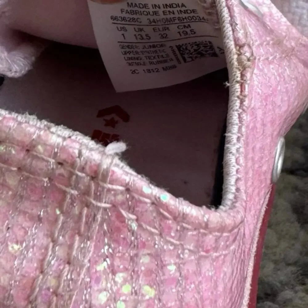 Converse Girls Pink and Red Glitter Low Top Sneakers Youth Size 1